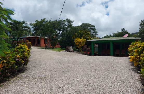 Casas Jardin